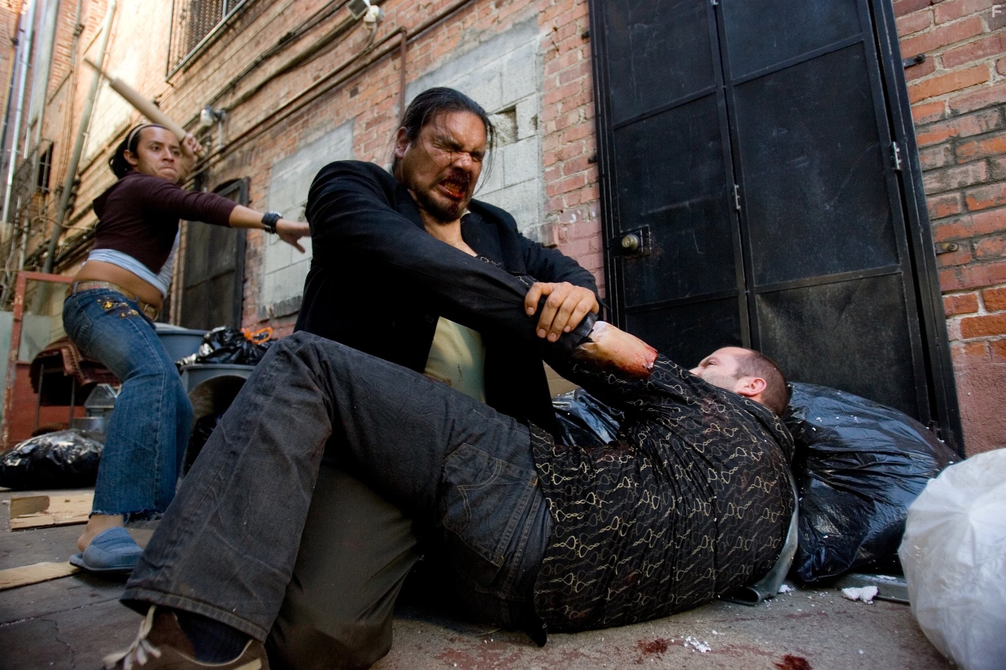 Jason Statham and Efren Ramirez in Адреналин (2006)