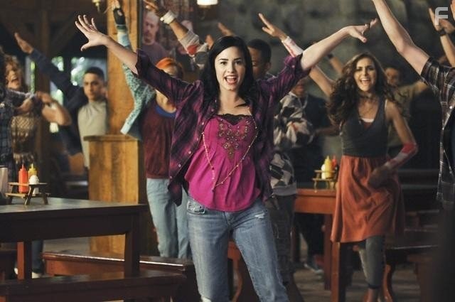 Alyson Stoner and Demi Lovato in Camp Rock 2: Отчетный концерт (2010)