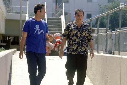 Vince Vaughn and Jon Favreau in Bcё схвачено! (2001)