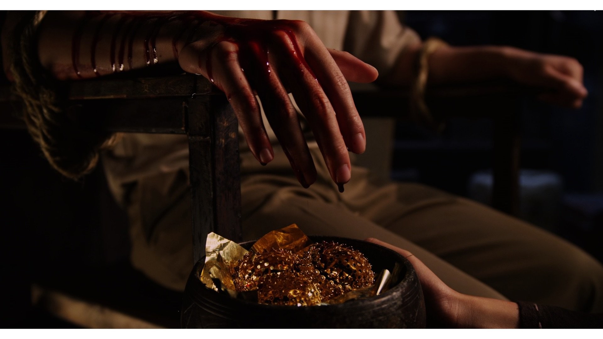 Зловредная (2014)