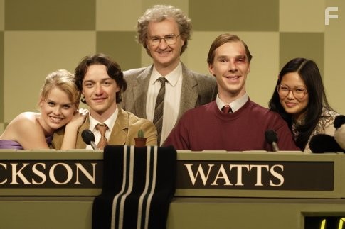Mark Gatiss, James McAvoy, Benedict Cumberbatch, Elaine Tan, and Alice Eve in Попасть в десятку (2006)