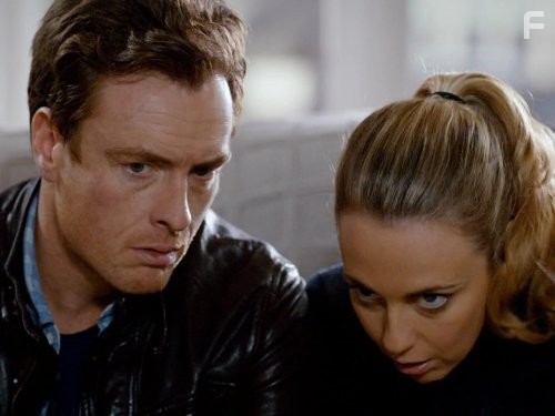 Miranda Raison and Toby Stephens in Vexed (2010)