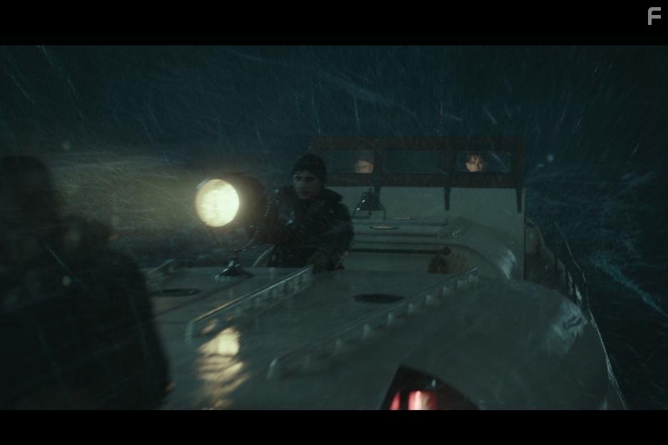 Kyle Gallner in И грянул шторм (2016)