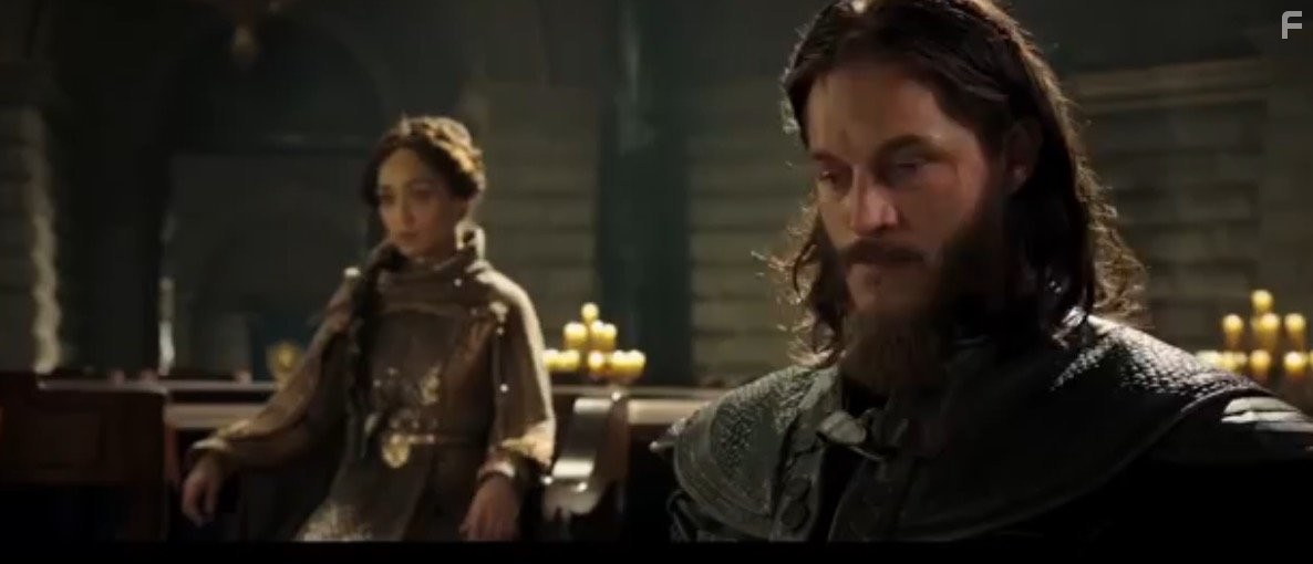 Travis Fimmel and Ruth Negga in Варкрафт (2016)