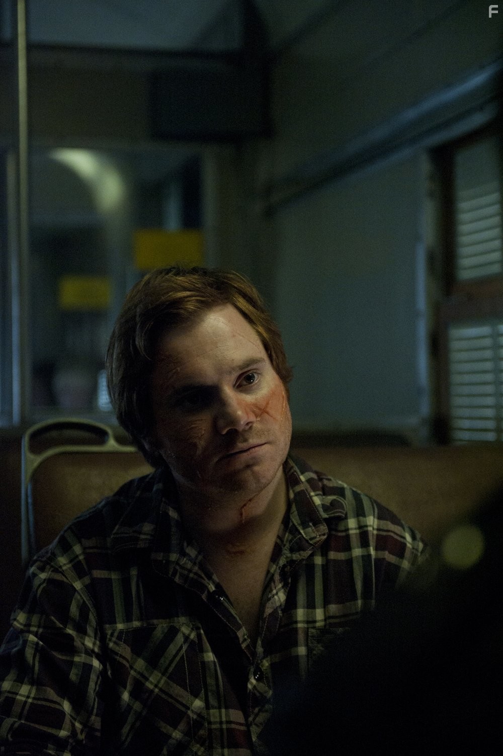 Leon Cain in Теория самоубийства (2014)