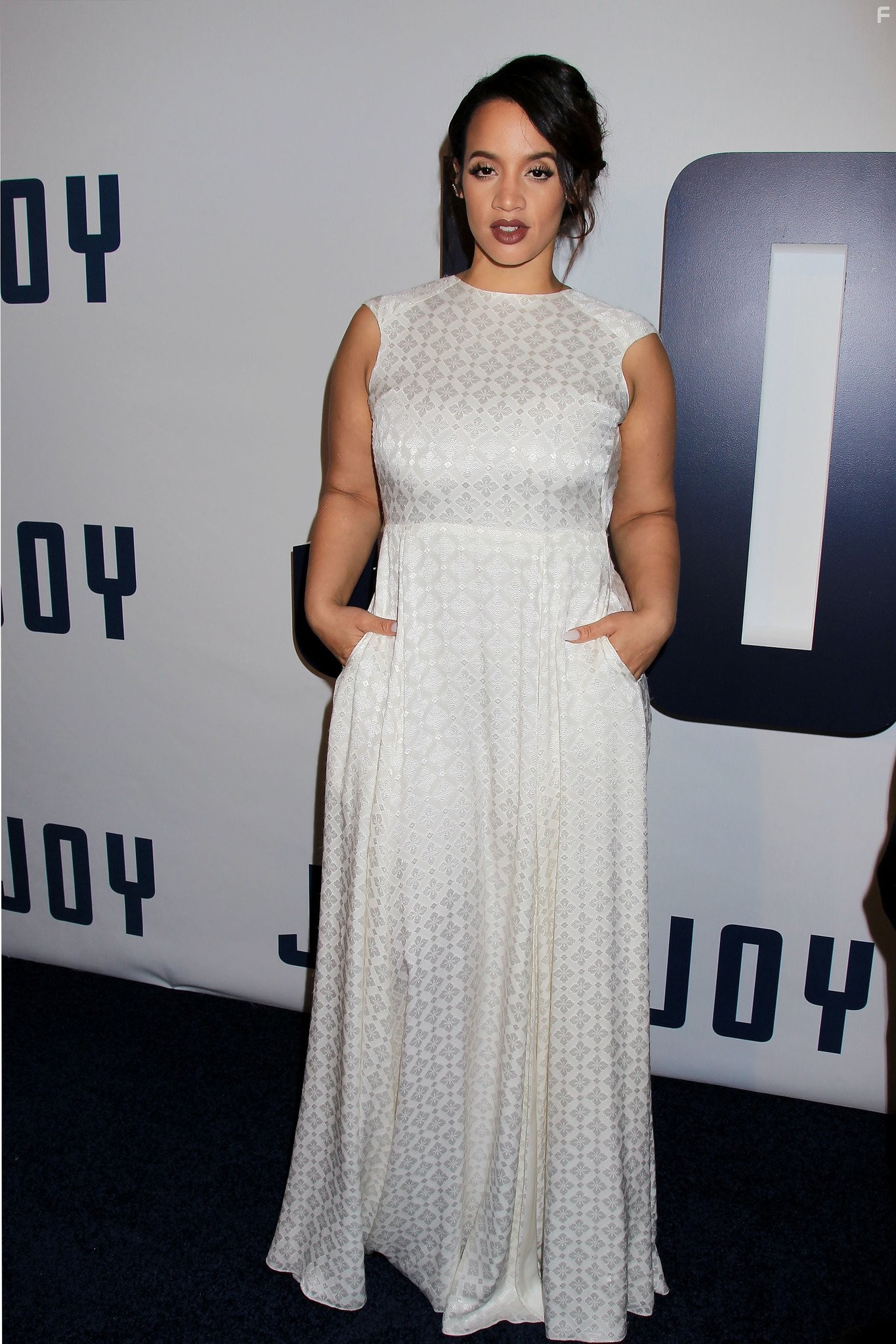 Dascha Polanco in Джой (2015)