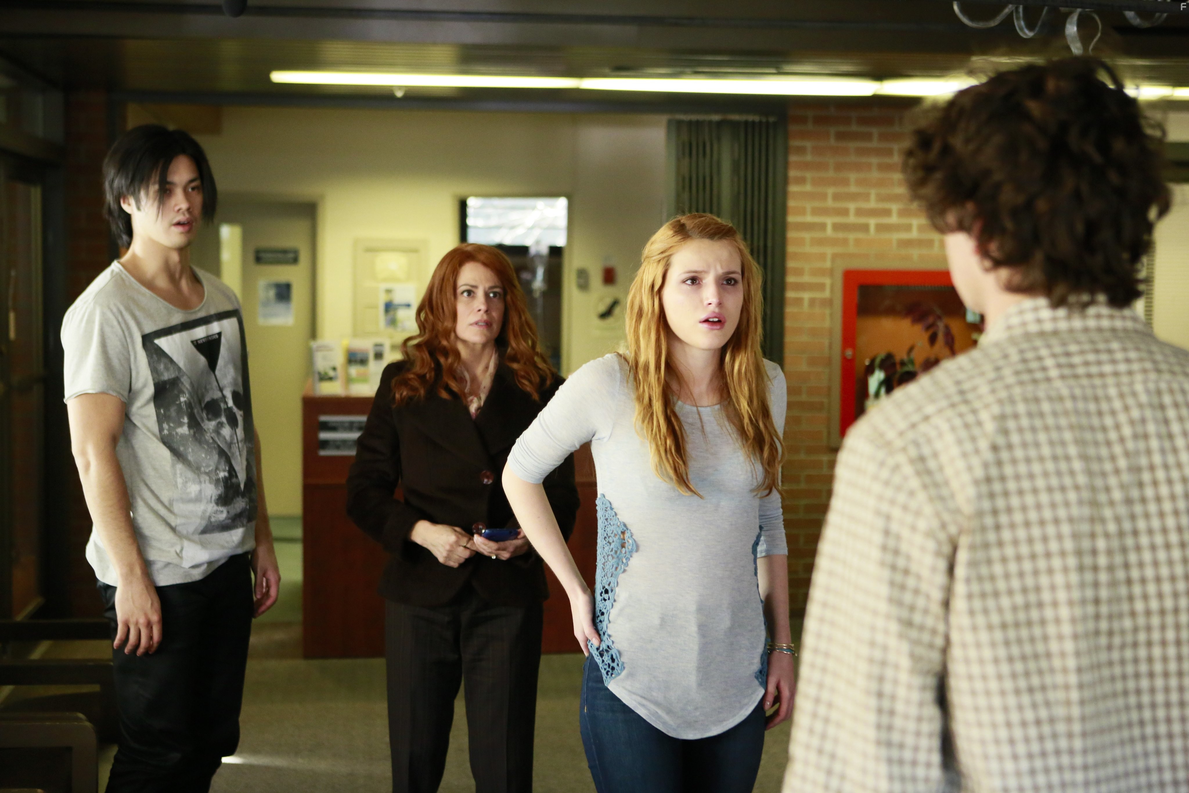 Venus Terzo, Bella Thorne, Israel Broussard, and Ross Butler in Perfect High (2015)