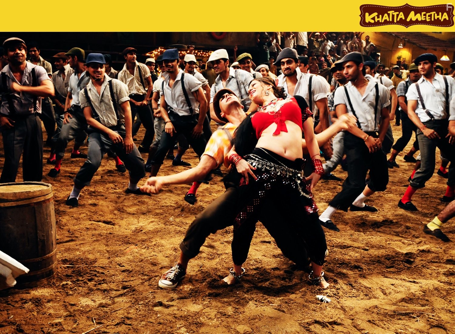 Akshay Kumar and Rajpal Yadav in Хочешь жить - умей вертеться! (2010)