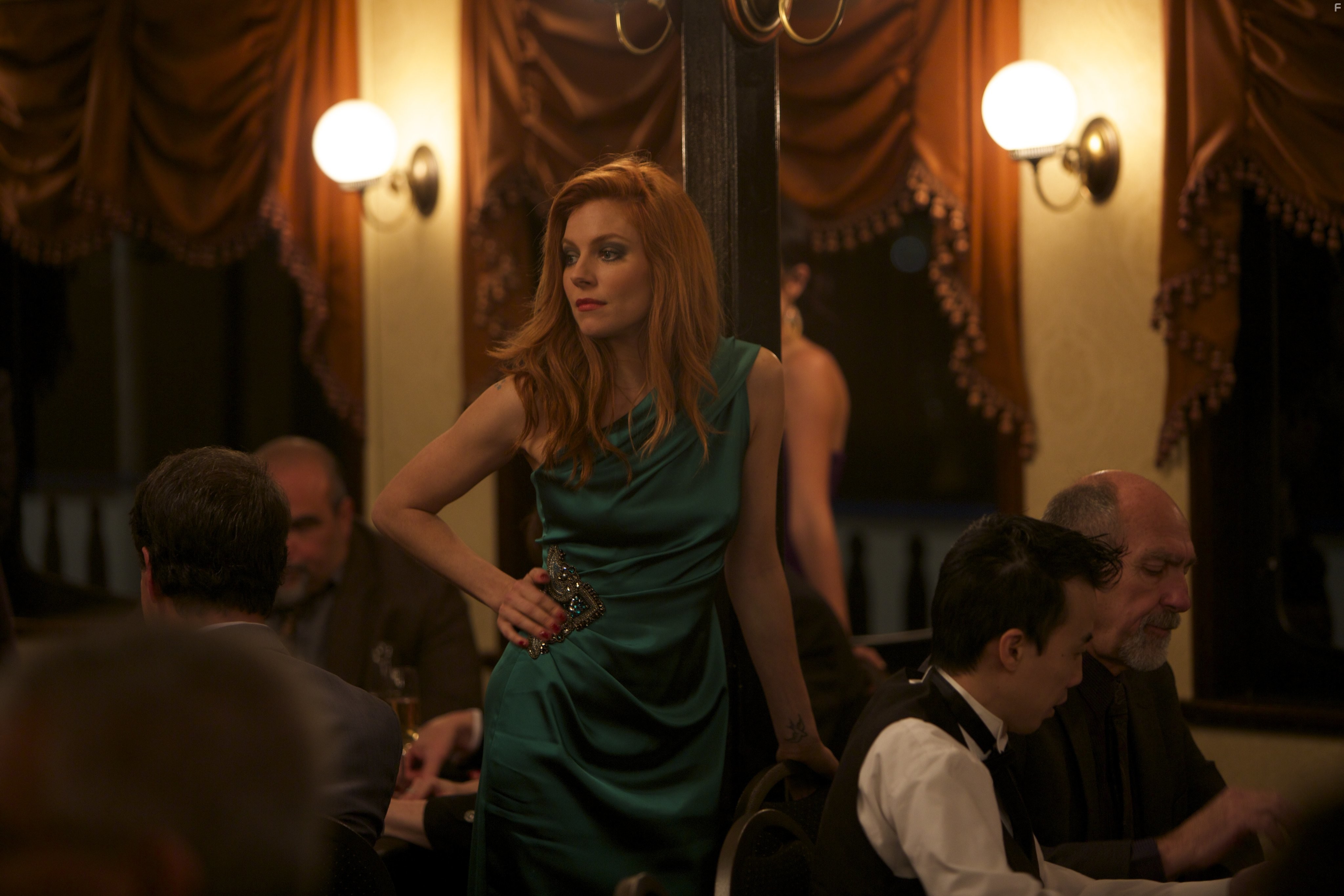 Sienna Miller in Прогулка по Миссисипи (2015)