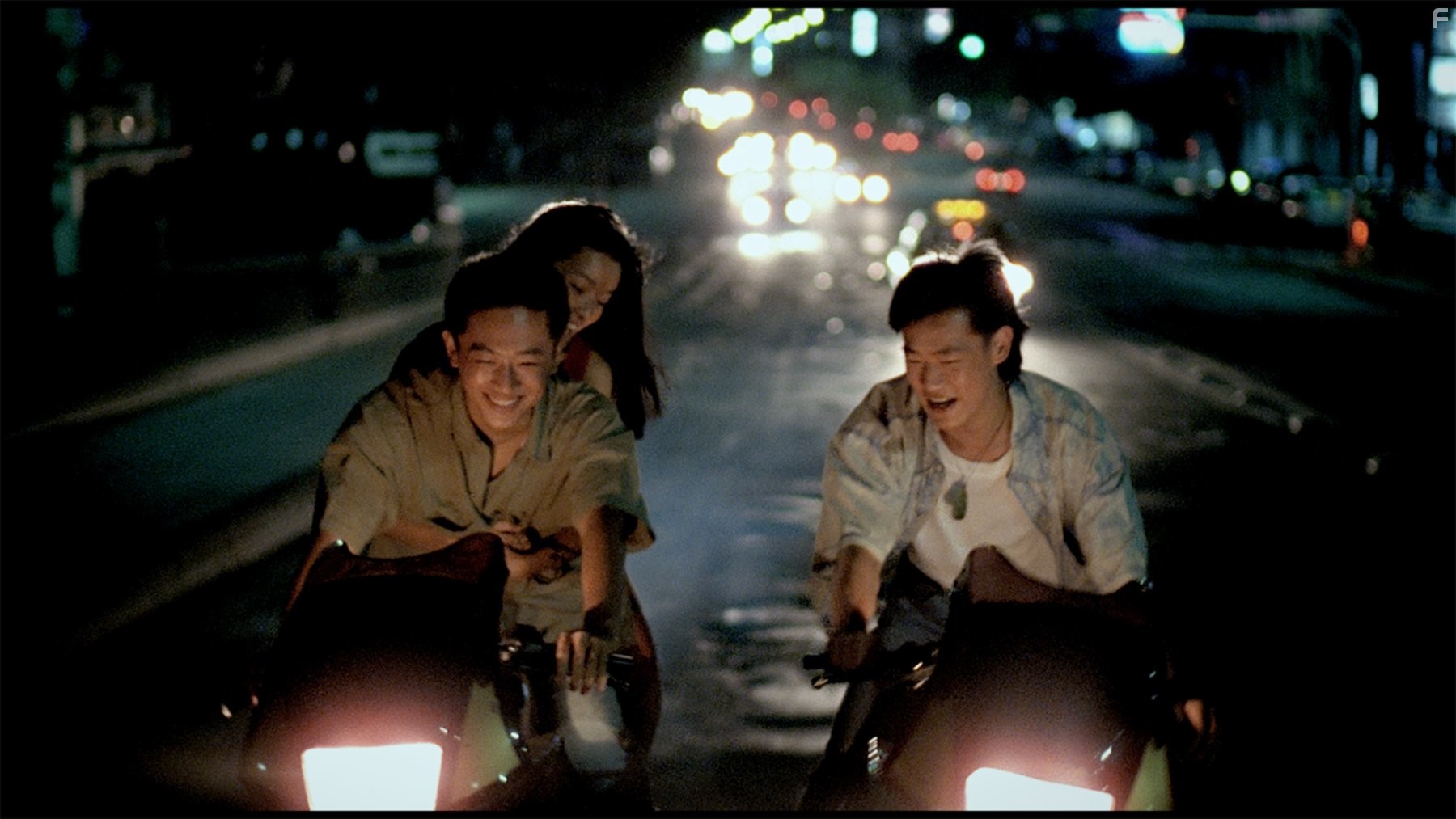 Chao-jung Chen, Chang-bin Jen, and Yu-Wen Wang in Бунтари неонового бога (1992)