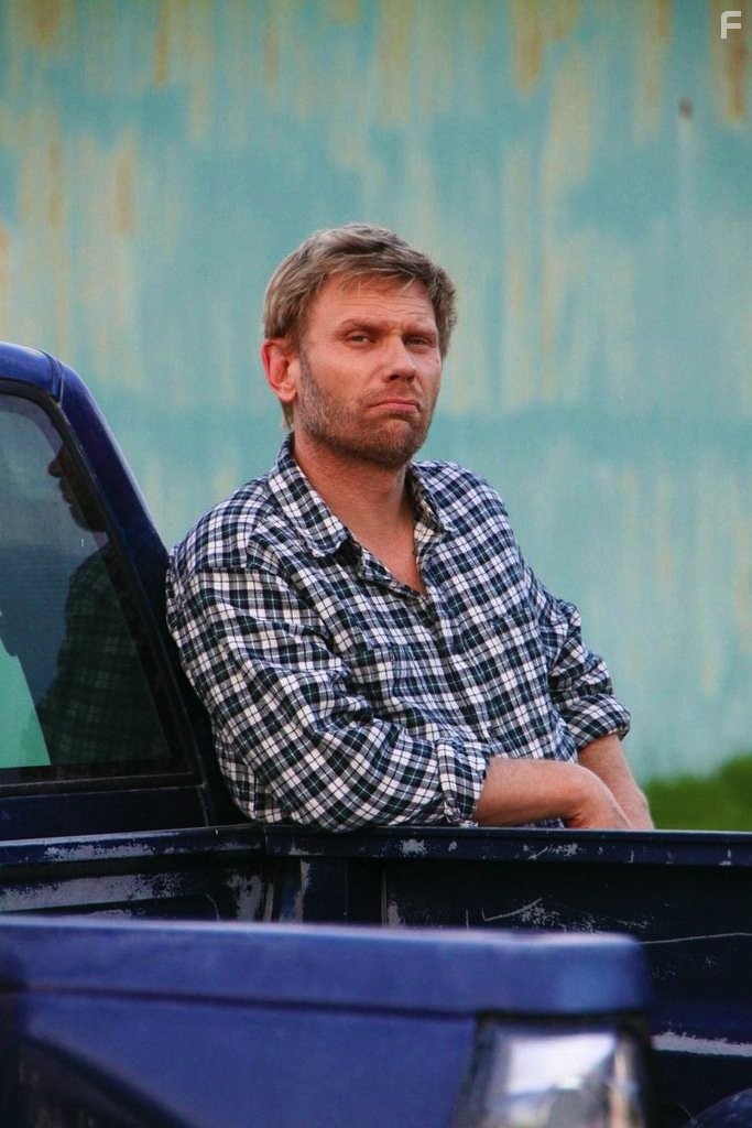 Mark Pellegrino in Мы должны выбраться из этого места (2013)