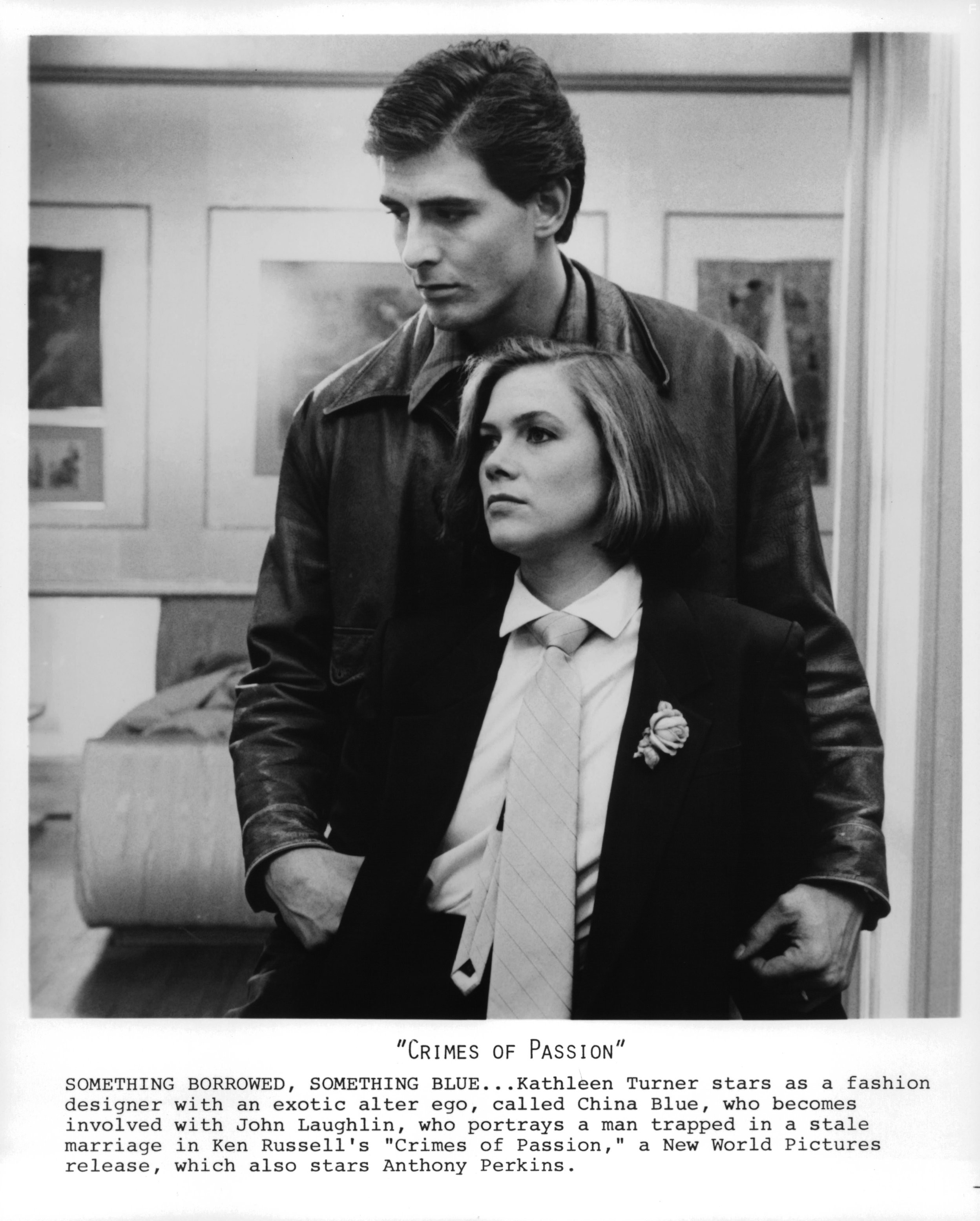 Kathleen Turner and John Laughlin in Преступление на почве страсти (1984)