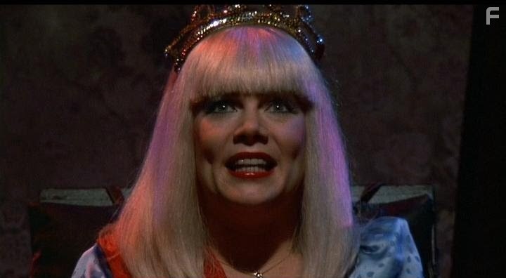 Kathleen Turner in Преступление на почве страсти (1984)