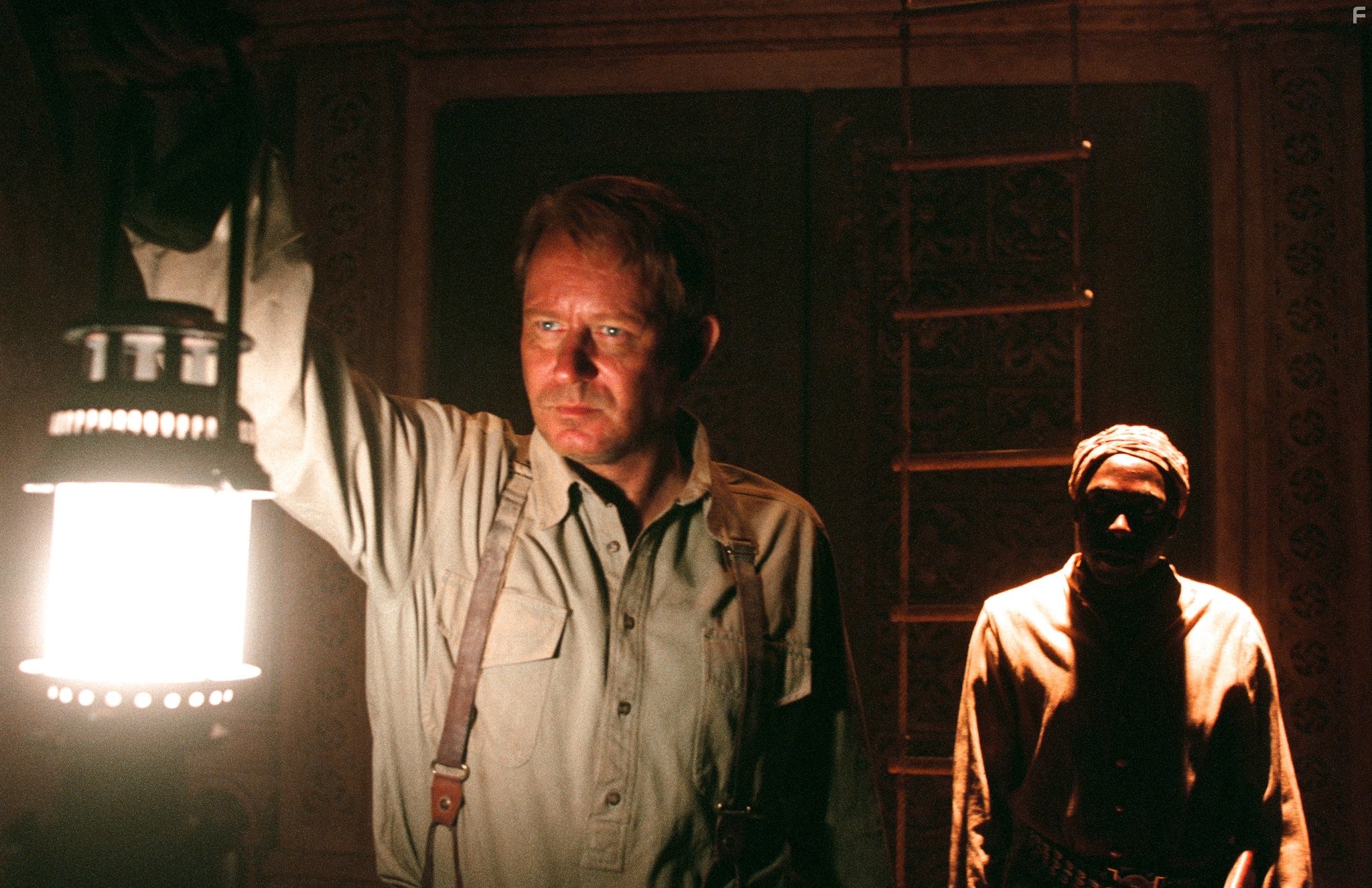 Stellan Skarsg?rd in Изгоняющий дьявола: Начало (2004)