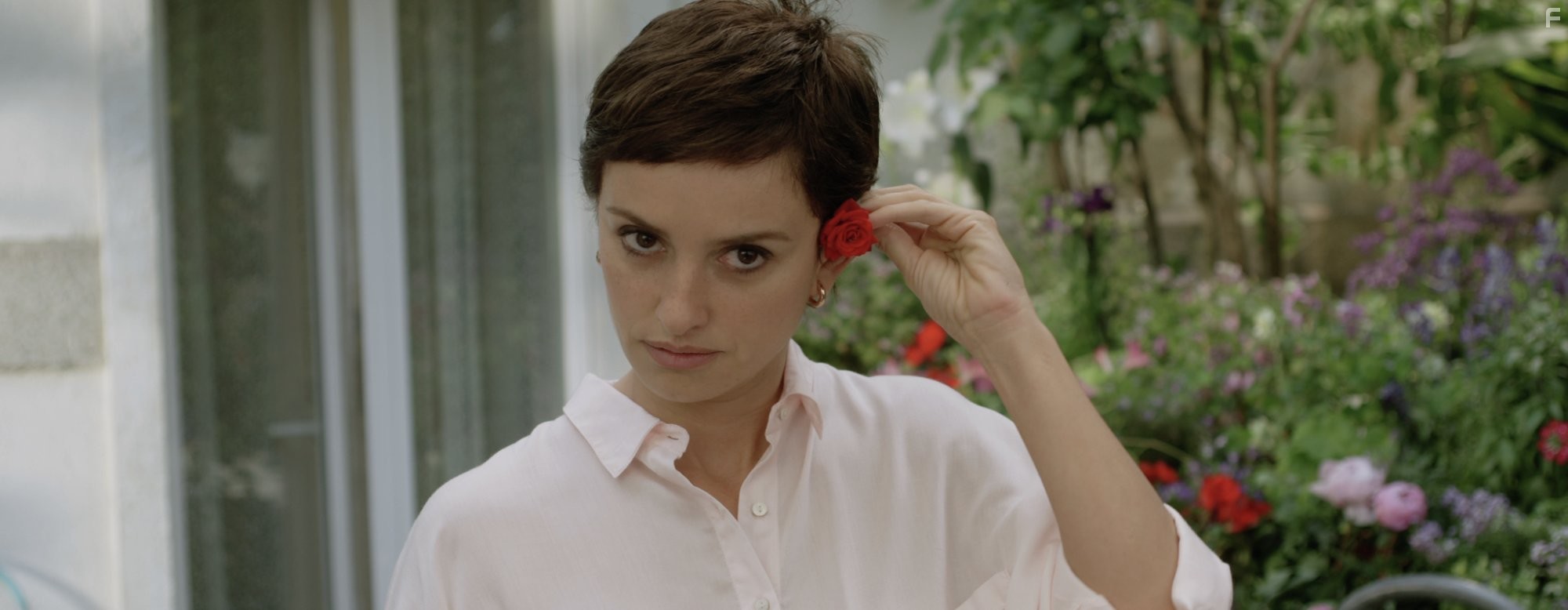 Pen?lope Cruz in Ма ма (2015)