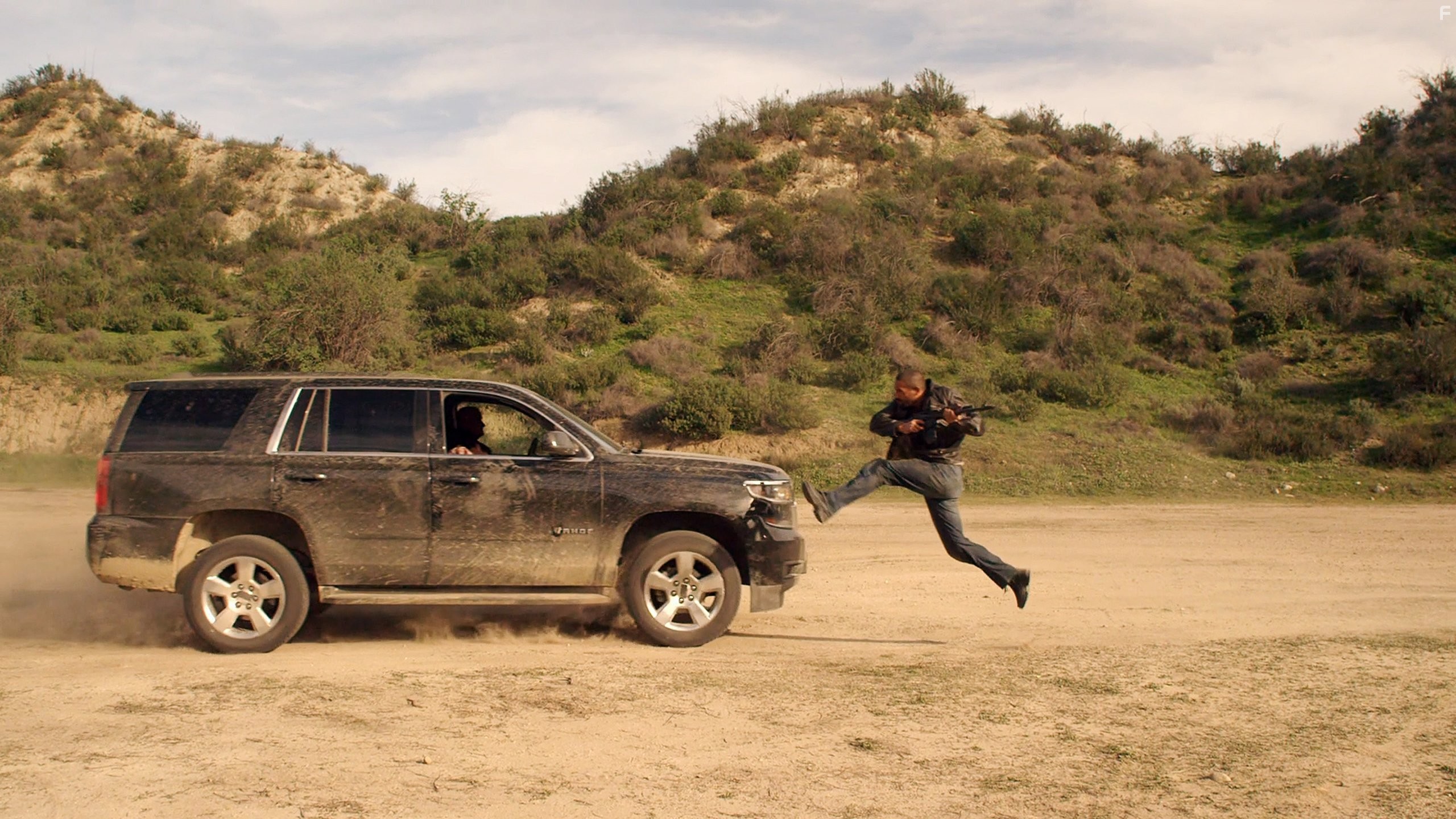 Близкое расстояние (2015)