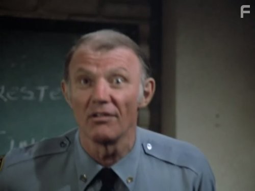 Michael Conrad in Блюз Хилл-стрит (1981)