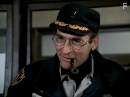 James Sikking in Блюз Хилл-стрит (1981)