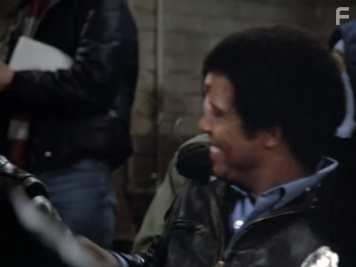 Michael Warren in Блюз Хилл-стрит (1981)