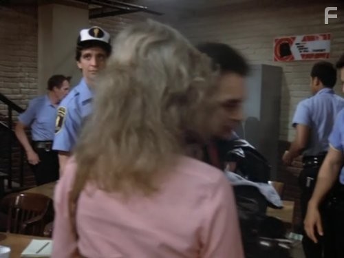 Ed Marinaro in Блюз Хилл-стрит (1981)