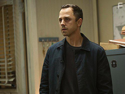 Giovanni Ribisi in Sneaky Pete (2015)