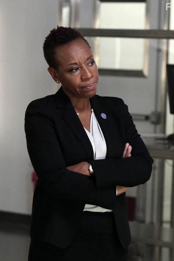 Marianne Jean-Baptiste in Слепое пятно (2015)