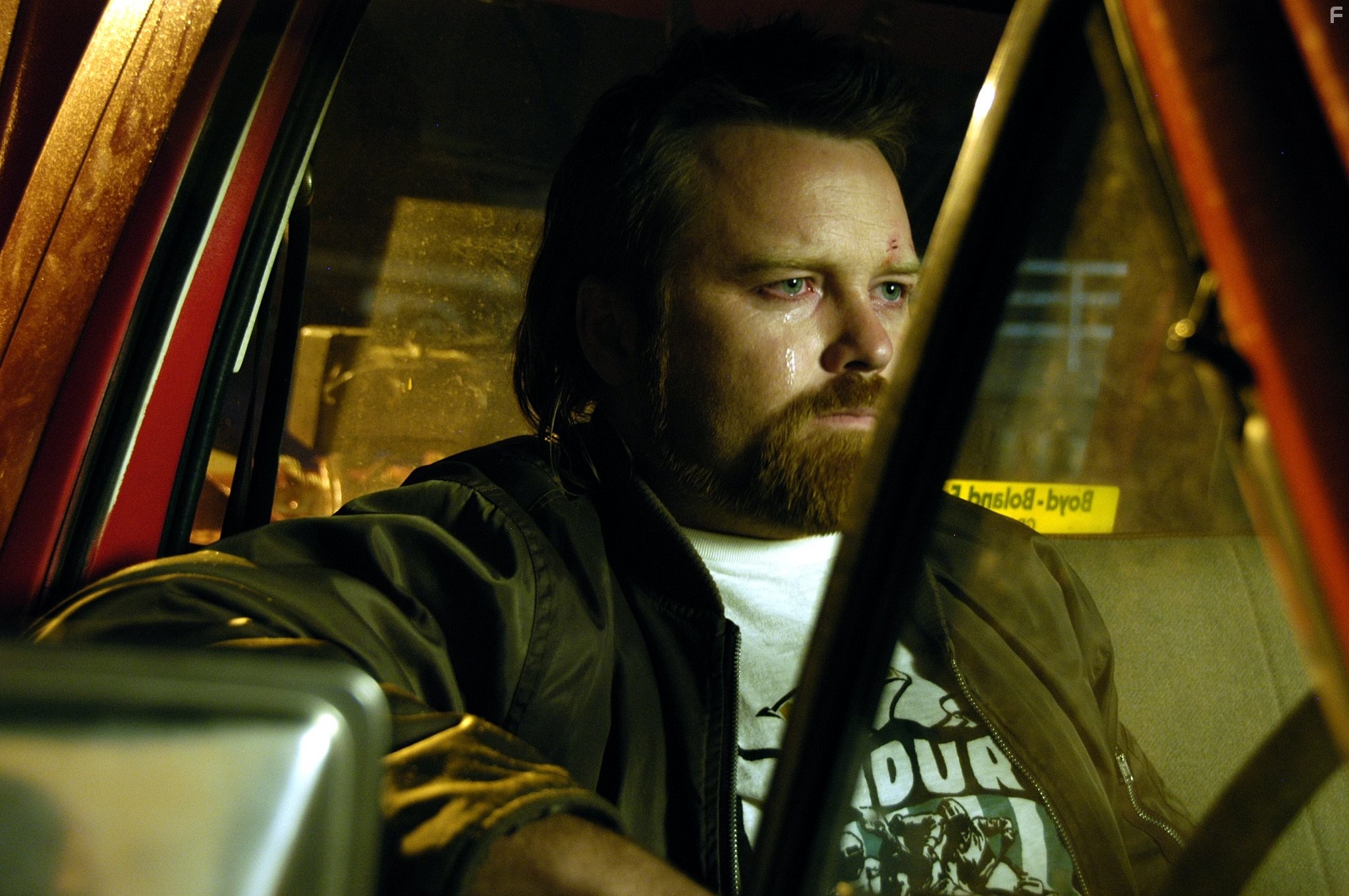 Anthony Hayes in Квадрат (2008)