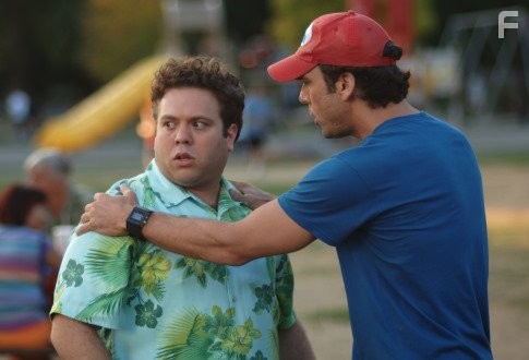 Dane Cook and Dan Fogler in Удачи, Чак! (2007)