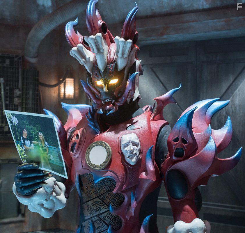 Power Rangers Dino Charge (2015)