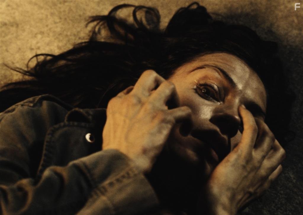 Famke Janssen in 100 футoв (2008)