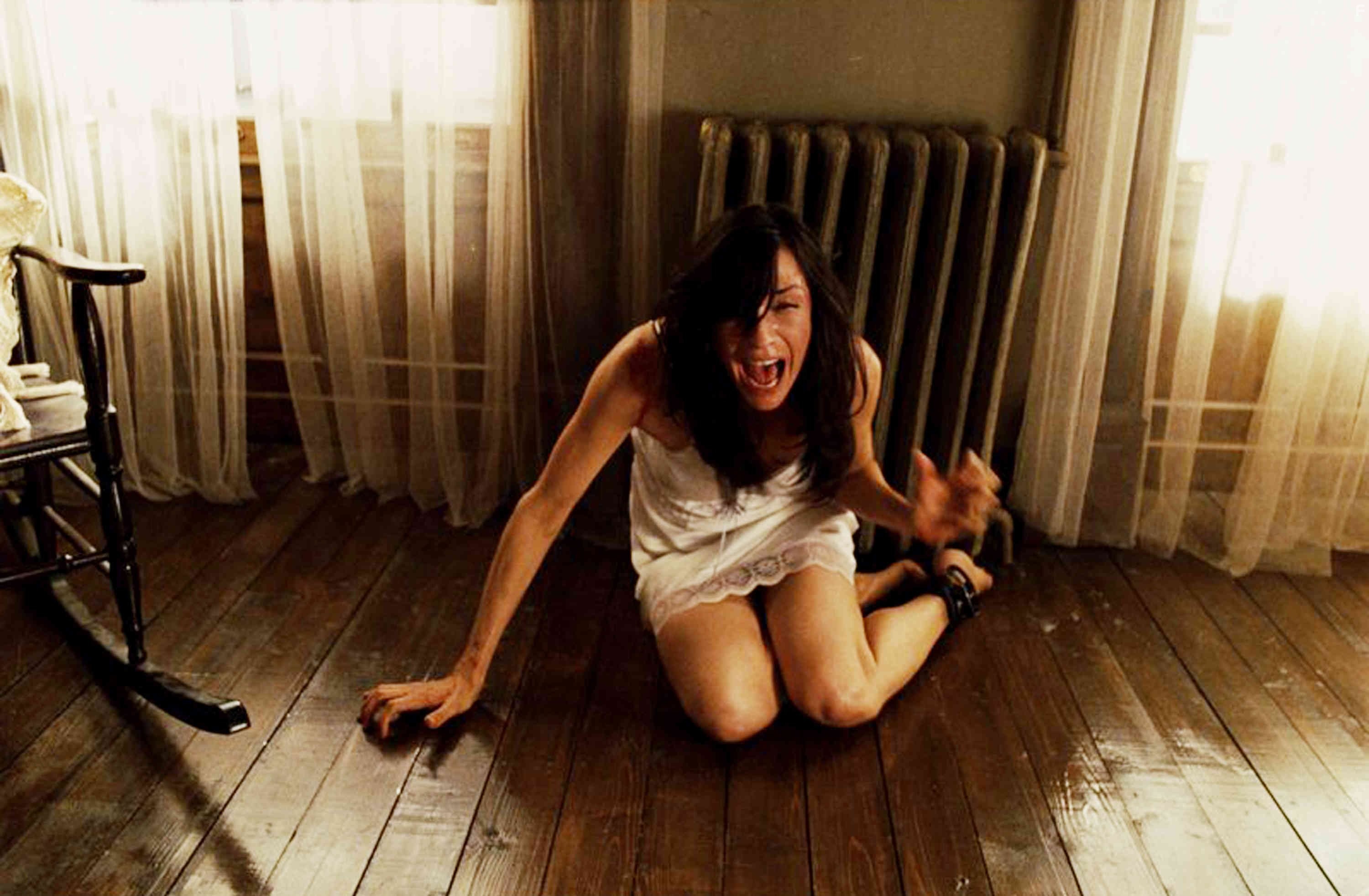 Famke Janssen in 100 футoв (2008)