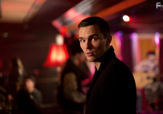 Nicholas Hoult in Убей своих друзей (2015)