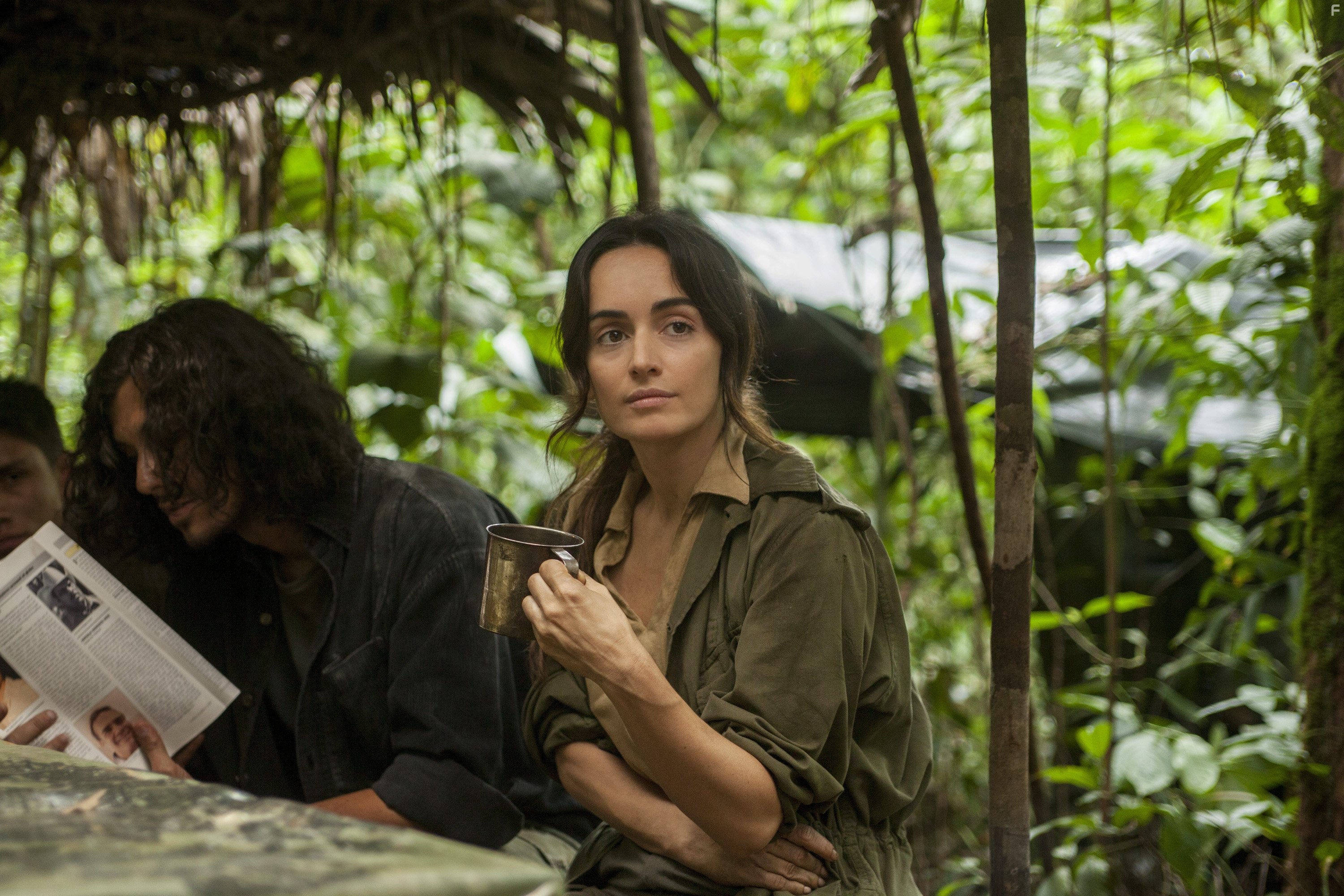 Ana de la Reguera in Нарко (2015)