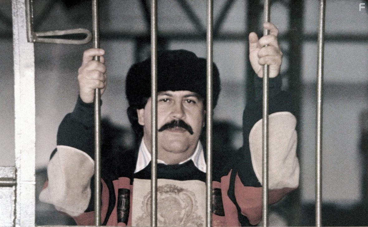 Pablo Escobar in Pecados de mi padre (2009)