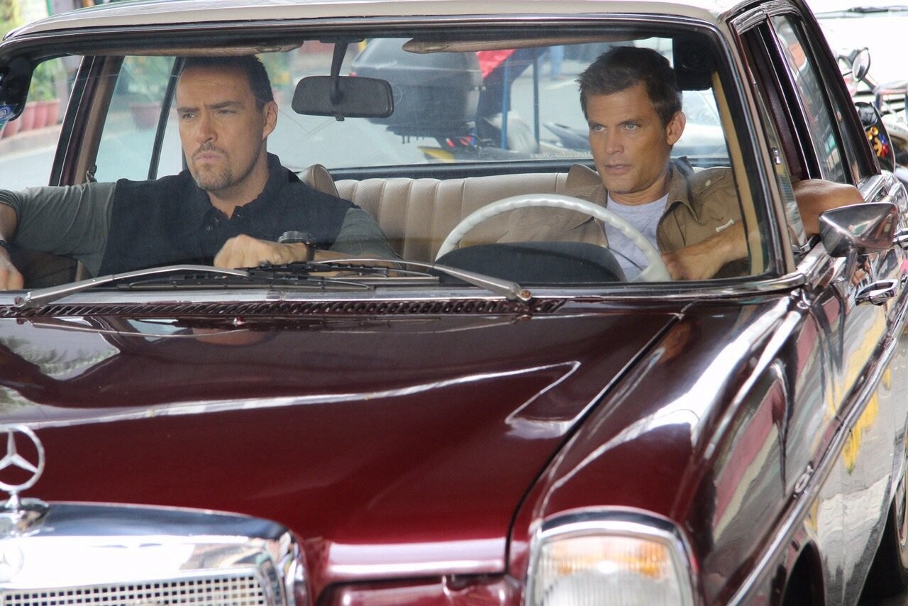 Casper Van Dien and Alexander Nevsky in Разборка в Маниле (2016)