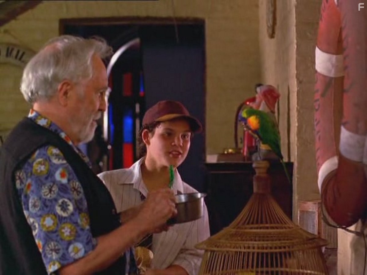 Jason Robards and Jamie Croft in The Real Macaw (1998)