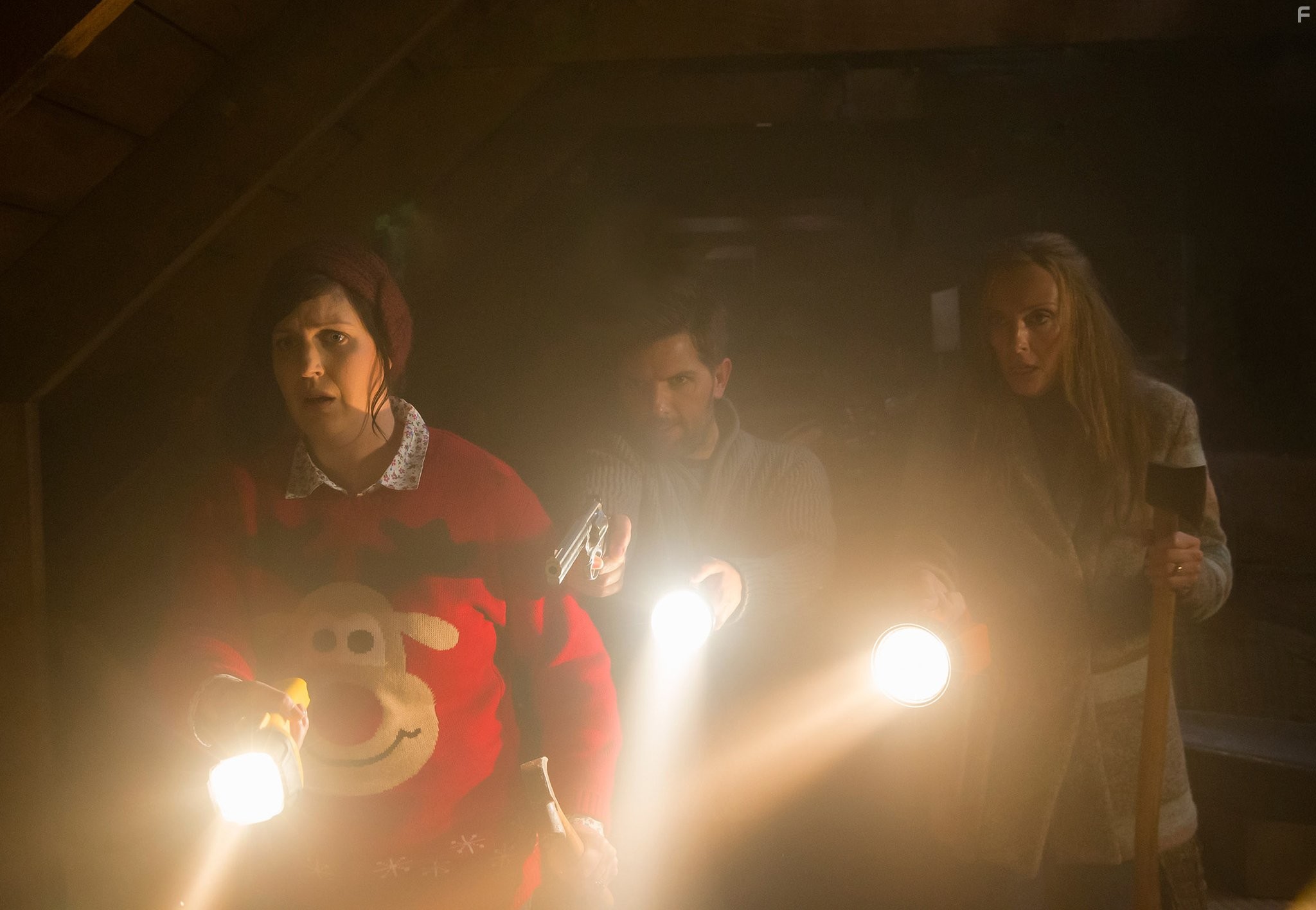 Toni Collette, Adam Scott, and Allison Tolman in Крампус (2015)