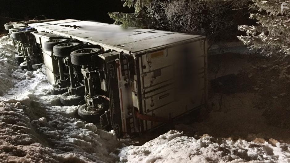 Ice Road Rescue (2015)