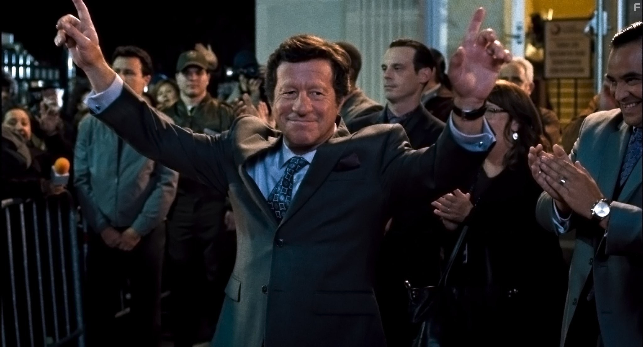 Joaquim de Almeida in Наш бренд - кризис (2015)