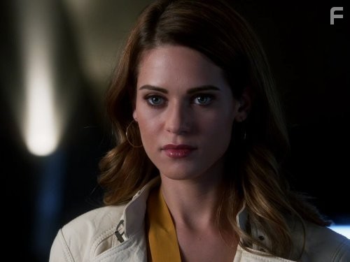 Lyndsy Fonseca in Никита (2010)