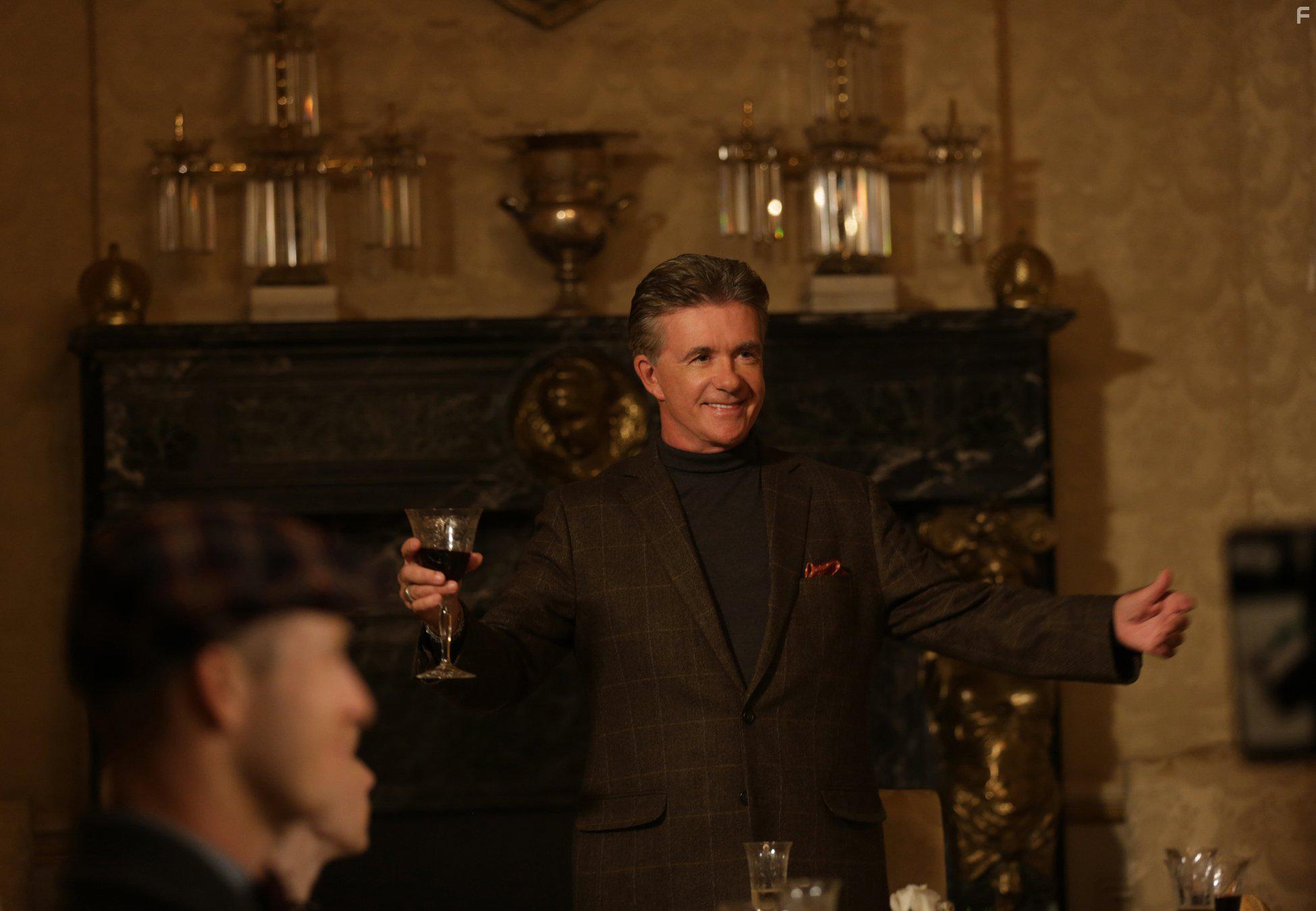 Alan Thicke and Glen Powell in Scream Queens (2015)