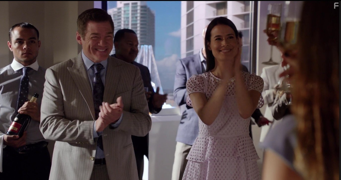 Shi Ne Nielson in Роузвуд (2015)