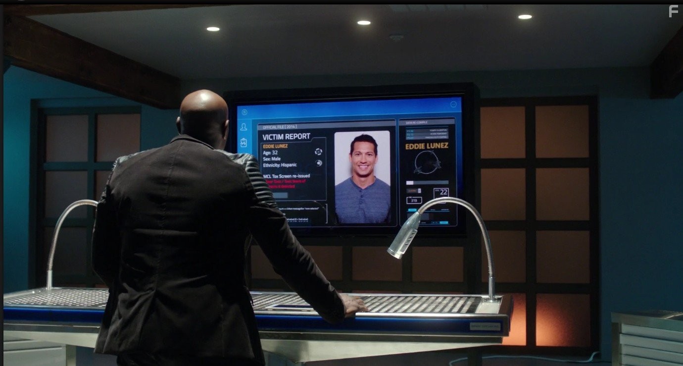 Morris Chestnut in Роузвуд (2015)