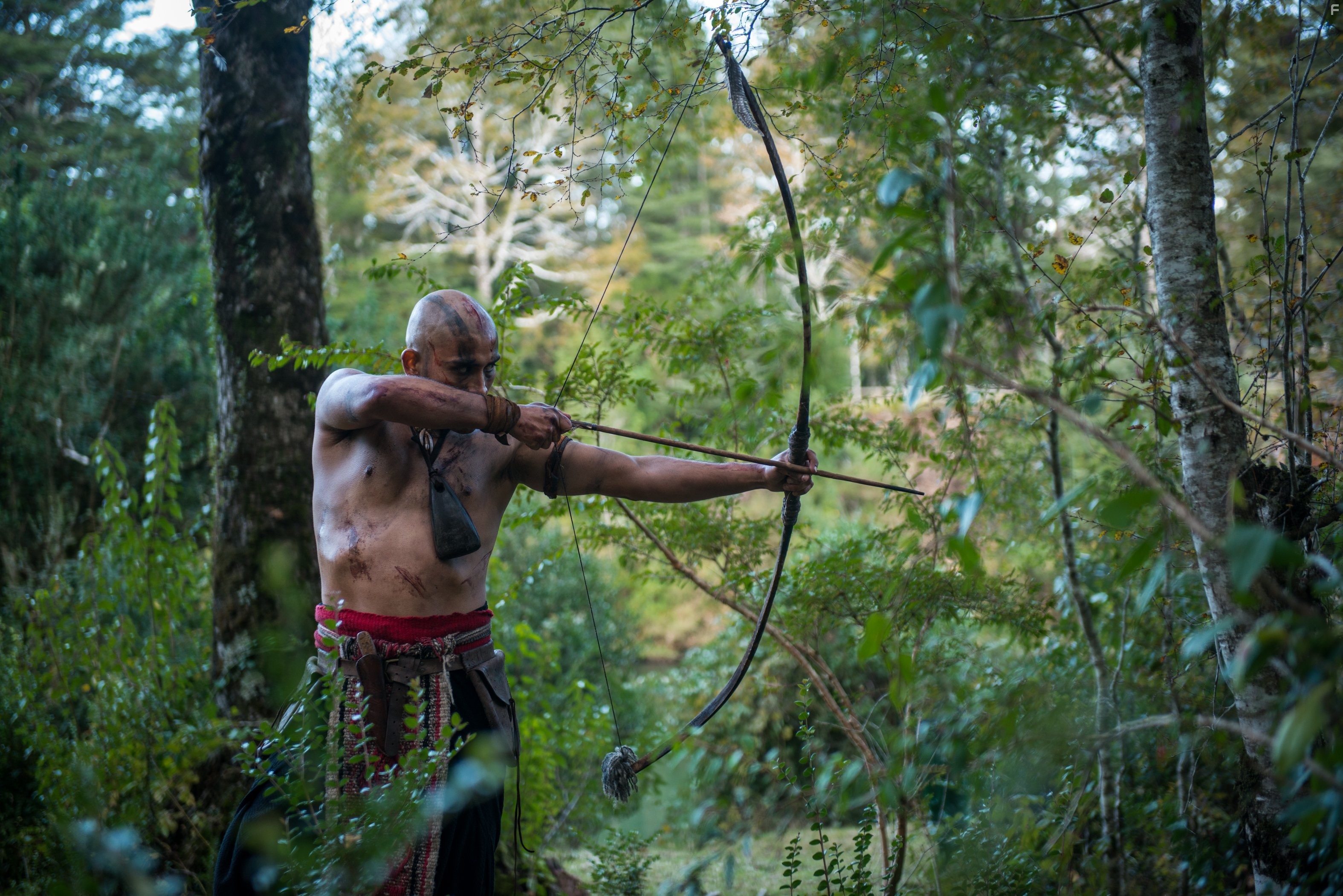 Gast?n Salgado in Осаждённые (2015)