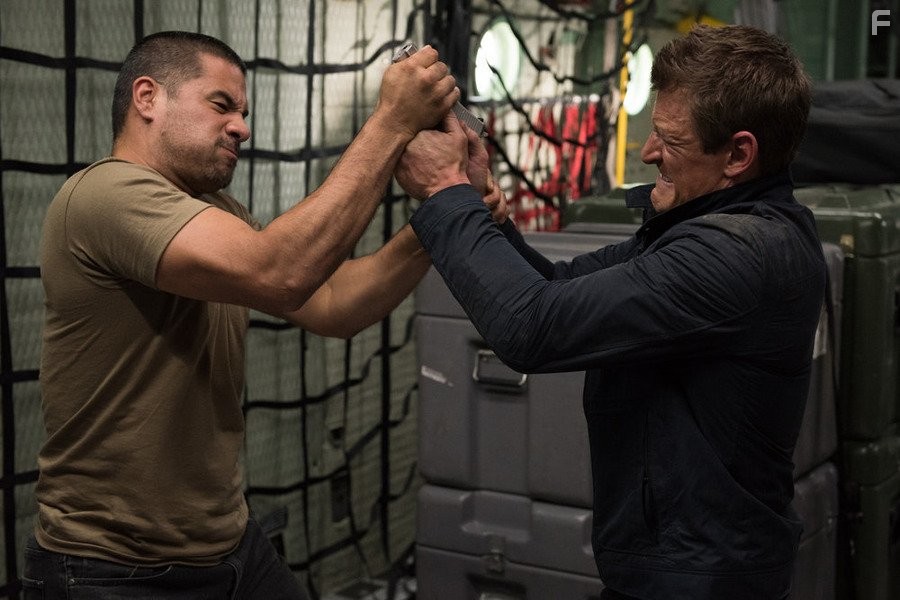 Philip Winchester in Игрок (2015)