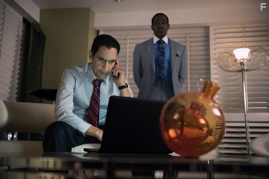 Wesley Snipes and Jos? Z??iga in Игрок (2015)