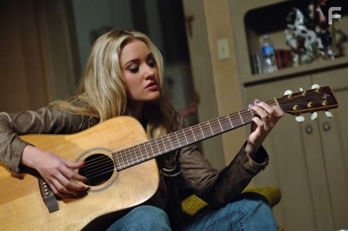 AJ Michalka in Адские кошки (2010)