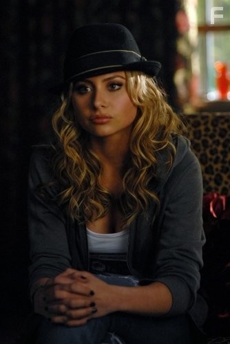 Aly Michalka in Адские кошки (2010)