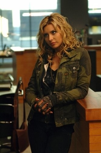 Aly Michalka in Адские кошки (2010)