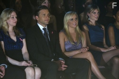 Jeff Hephner, Nastia Liukin, and  in Адские кошки (2010)